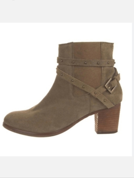 Matisse Shoes - Matisse Camryn Suede Studded Harness Tan Ankle Boots Women's Size 9